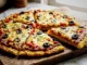 Hafif ve Lezzetli Karnabahar Pizza Tarifi - KediHaber